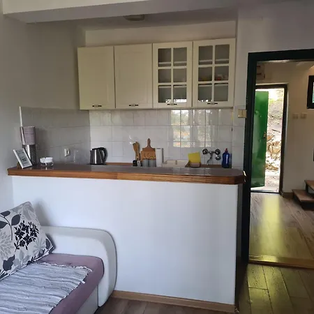 Door 2 Vrnjacka Banja