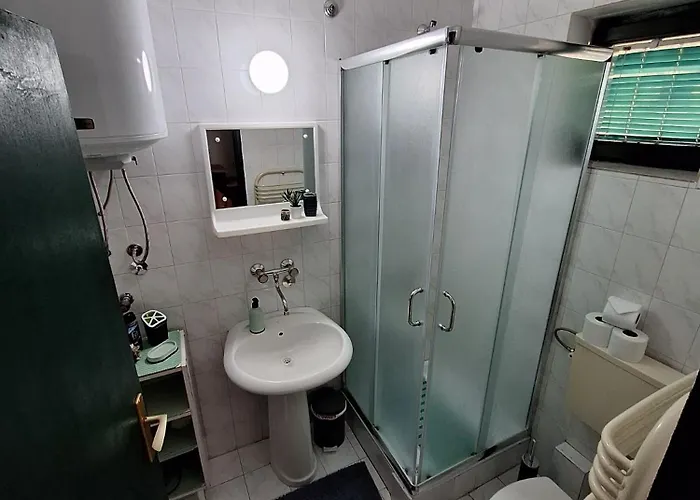 Door 2 Nyaraló Vrnjačka Banja